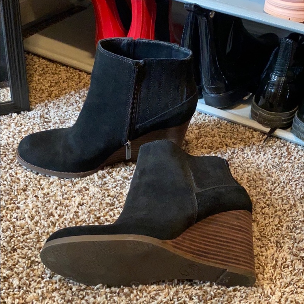 Like new Lucky boots